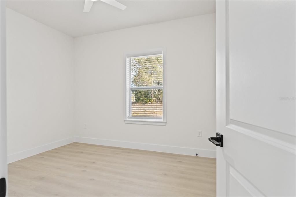 For Sale: $439,900 (4 beds, 3 baths, 2362 Square Feet)