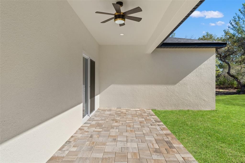 For Sale: $439,900 (4 beds, 3 baths, 2362 Square Feet)