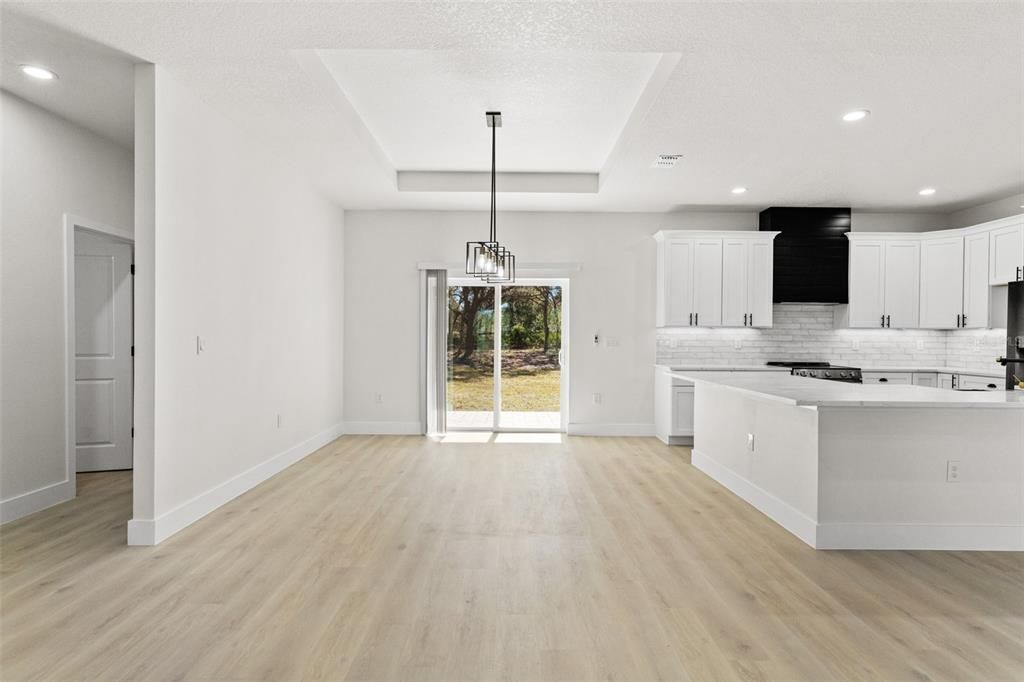 For Sale: $439,900 (4 beds, 3 baths, 2362 Square Feet)