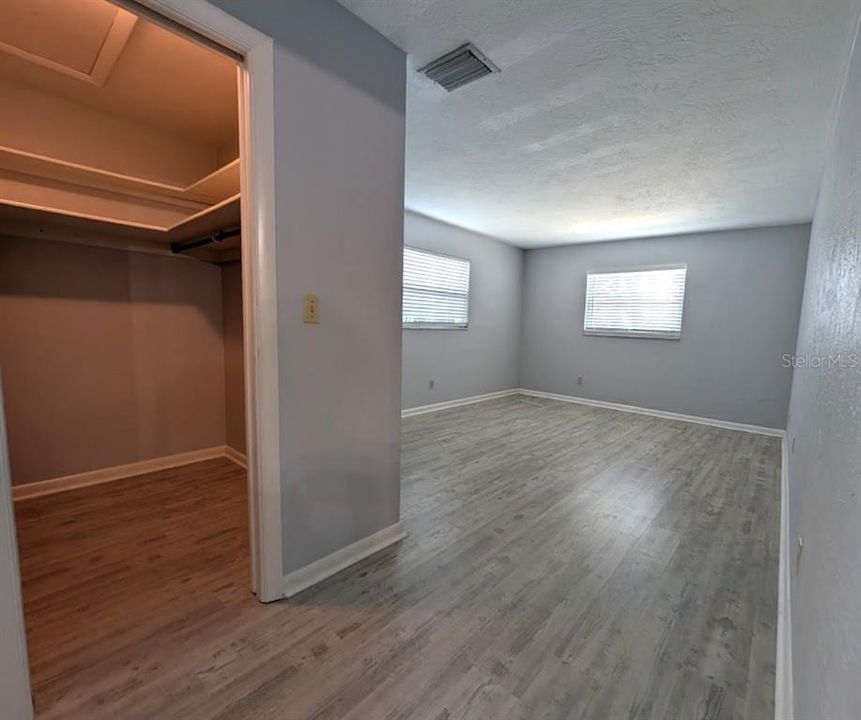 En Renta: $2,650 (3 camas, 2 baños, 1804 Pies cuadrados)