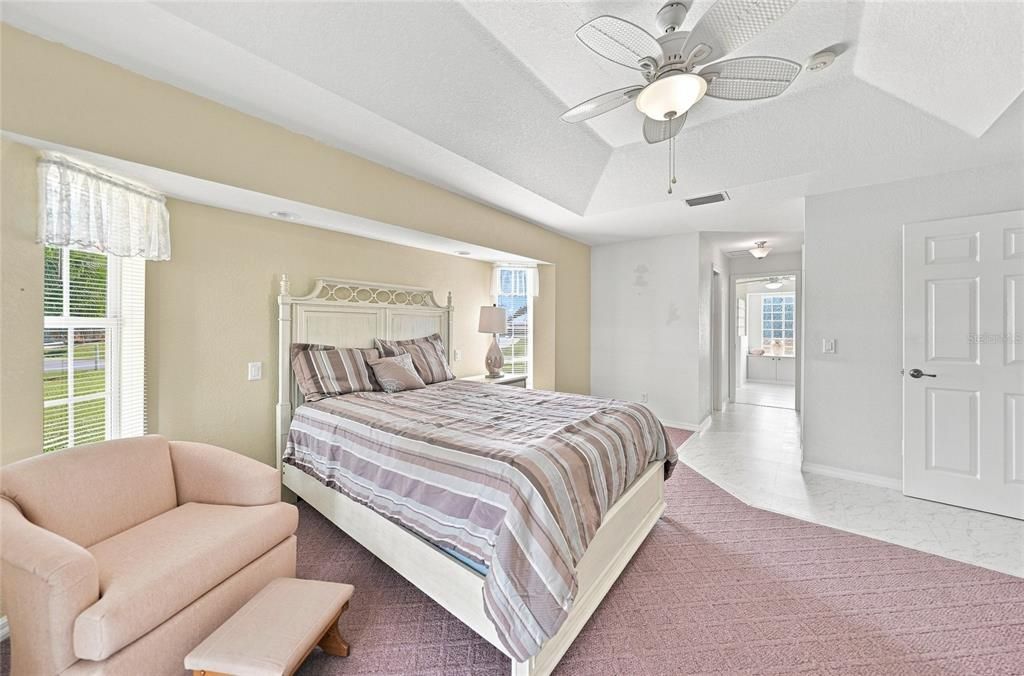 En Venta: $379,900 (3 camas, 2 baños, 2030 Pies cuadrados)