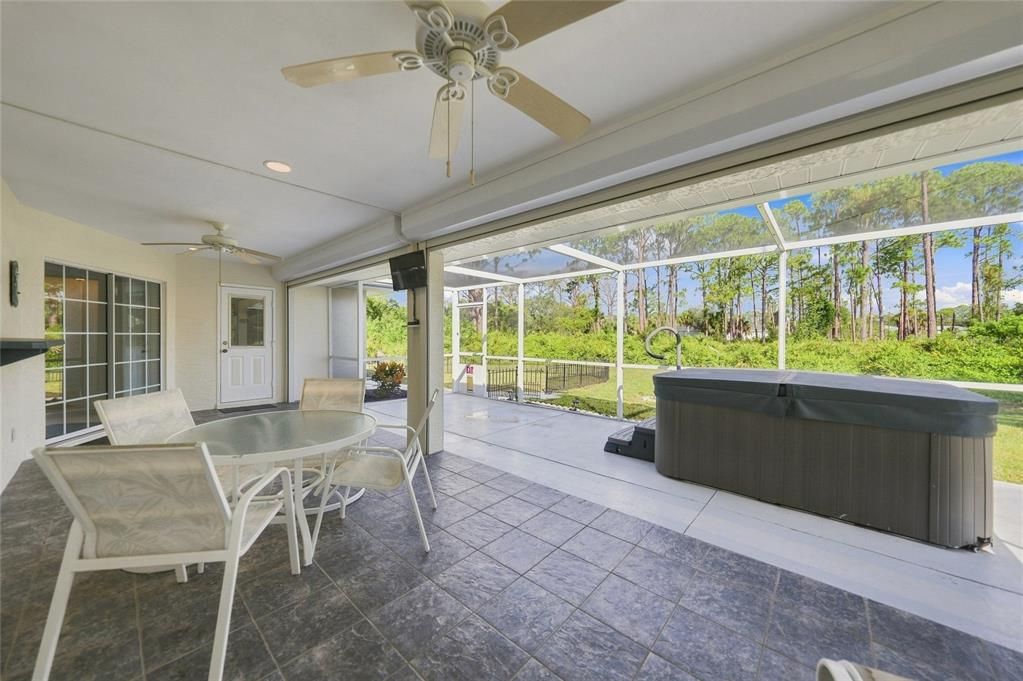 En Venta: $379,900 (3 camas, 2 baños, 2030 Pies cuadrados)