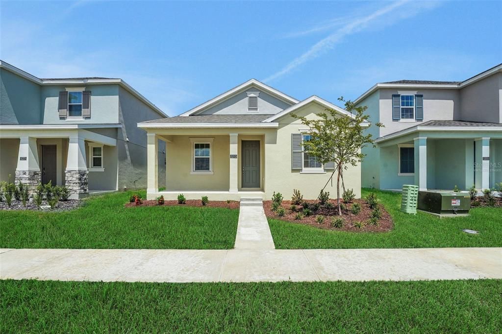 Active With Contract: $405,990 (3 beds, 2 baths, 1772 Square Feet)