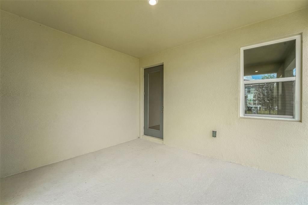 Active With Contract: $405,990 (3 beds, 2 baths, 1772 Square Feet)