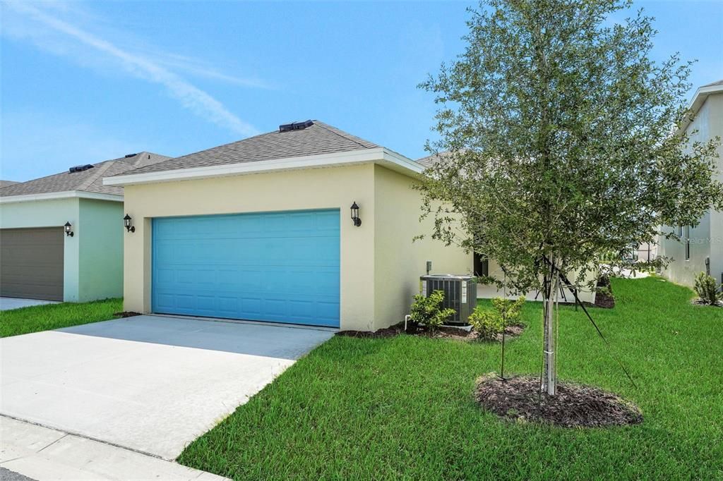 Active With Contract: $405,990 (3 beds, 2 baths, 1772 Square Feet)