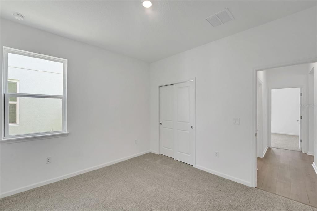 Active With Contract: $405,990 (3 beds, 2 baths, 1772 Square Feet)