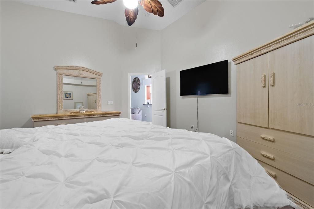 For Sale: $429,990 (3 beds, 2 baths, 1615 Square Feet)