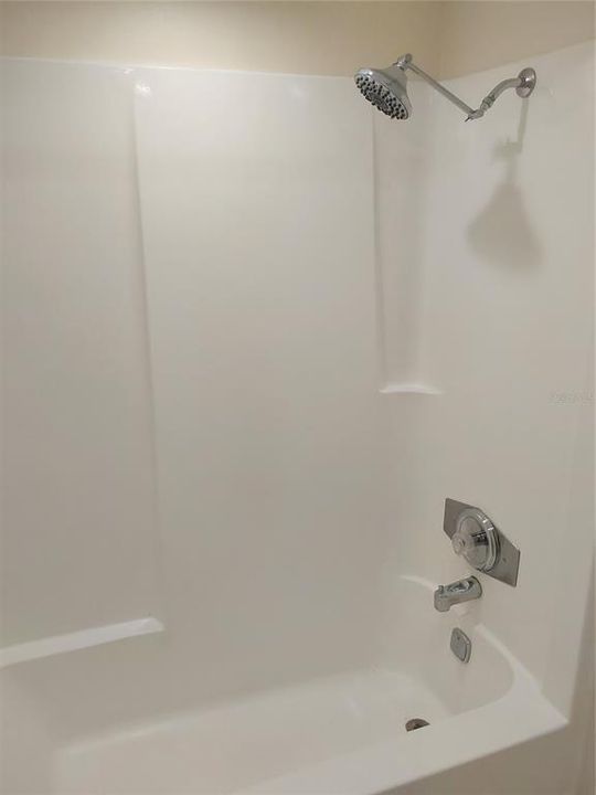 В аренду: $2,250 (1 спален, 1 ванн, 900 Квадратных фут)