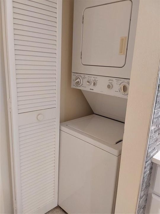В аренду: $2,250 (1 спален, 1 ванн, 900 Квадратных фут)