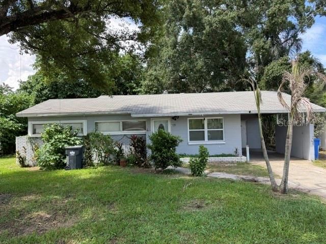 For Sale: $299,900 (4 beds, 2 baths, 1412 Square Feet)