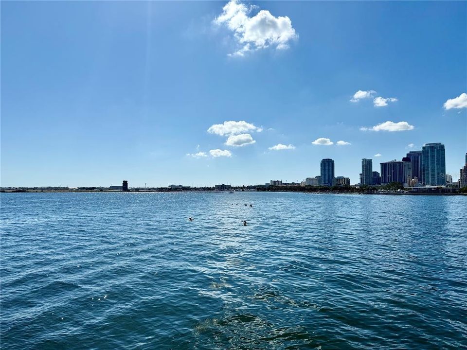 For Sale: $329,900 (3 beds, 2 baths, 988 Square Feet)