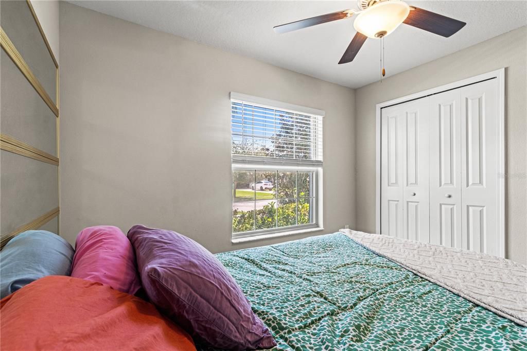 For Sale: $317,999 (4 beds, 2 baths, 1936 Square Feet)
