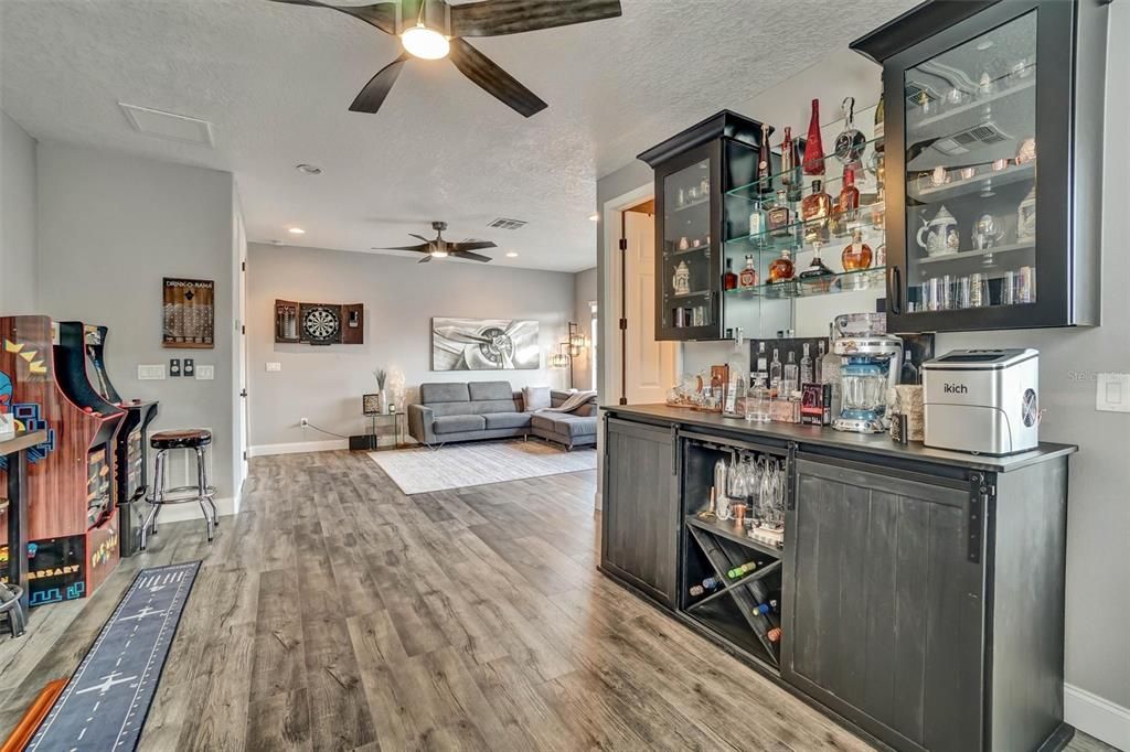 En Venta: $764,995 (4 camas, 4 baños, 2841 Pies cuadrados)