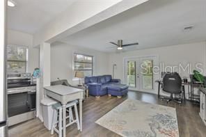 For Rent: $1,975 (1 beds, 1 baths, 750 Square Feet)
