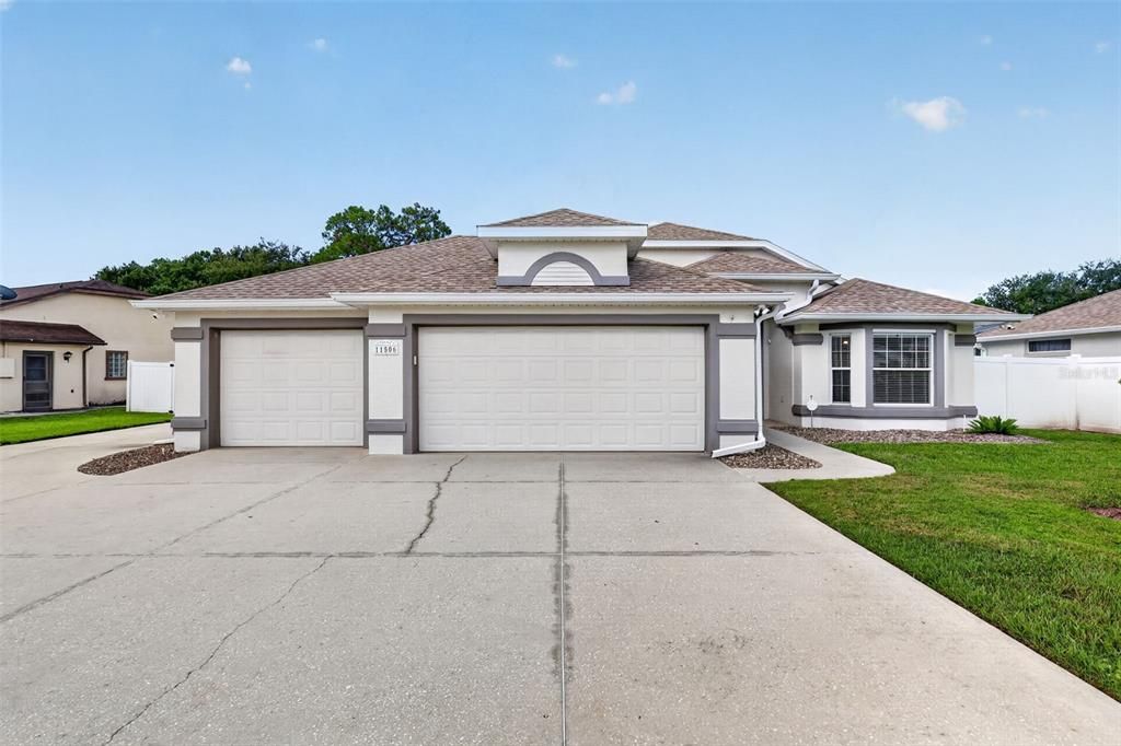 For Sale: $449,900 (3 beds, 2 baths, 1896 Square Feet)