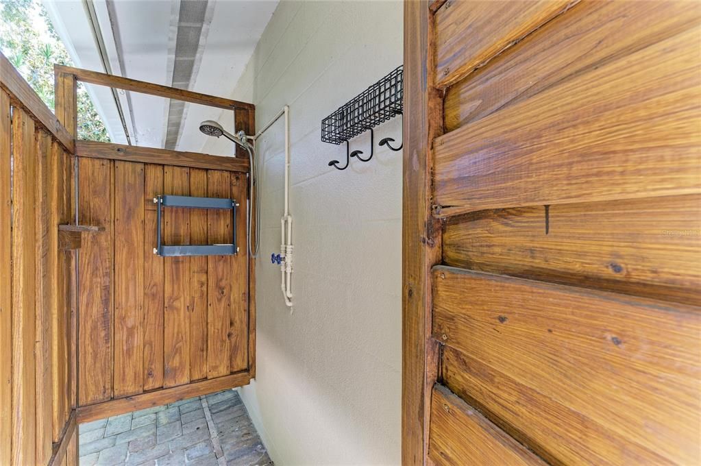 На продажу: $649,900 (3 спален, 3 ванн, 1841 Квадратных фут)