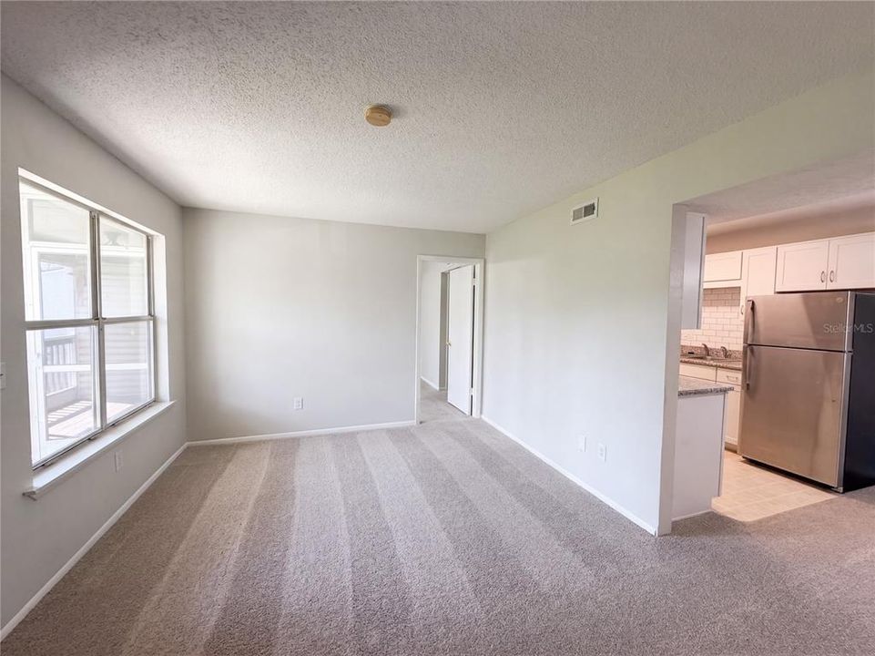 For Sale: $120,000 (2 beds, 2 baths, 833 Square Feet)