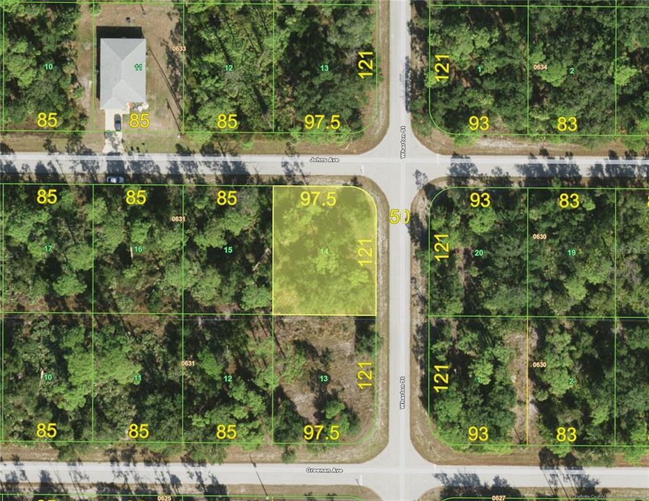 На продажу: $26,900 (0.27 acres)