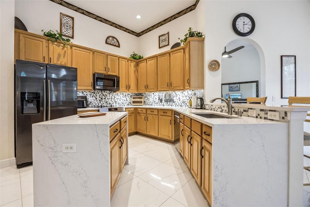 En Venta: $629,000 (4 camas, 3 baños, 2788 Pies cuadrados)