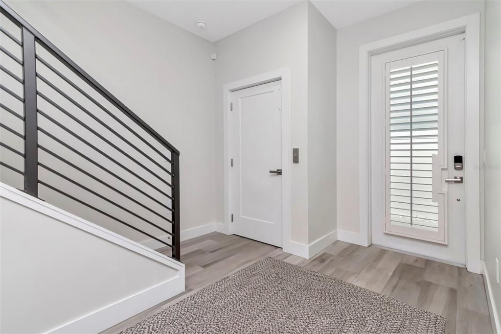 For Rent: $7,000 (3 beds, 3 baths, 2700 Square Feet)