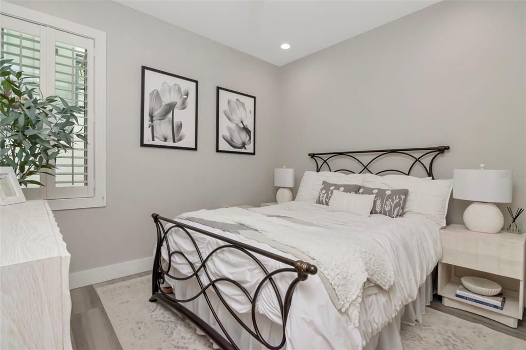 For Rent: $7,000 (3 beds, 3 baths, 2700 Square Feet)