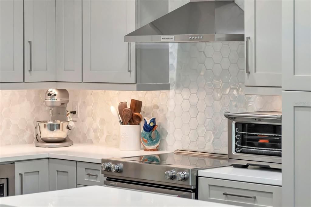 For Rent: $7,000 (3 beds, 3 baths, 2700 Square Feet)