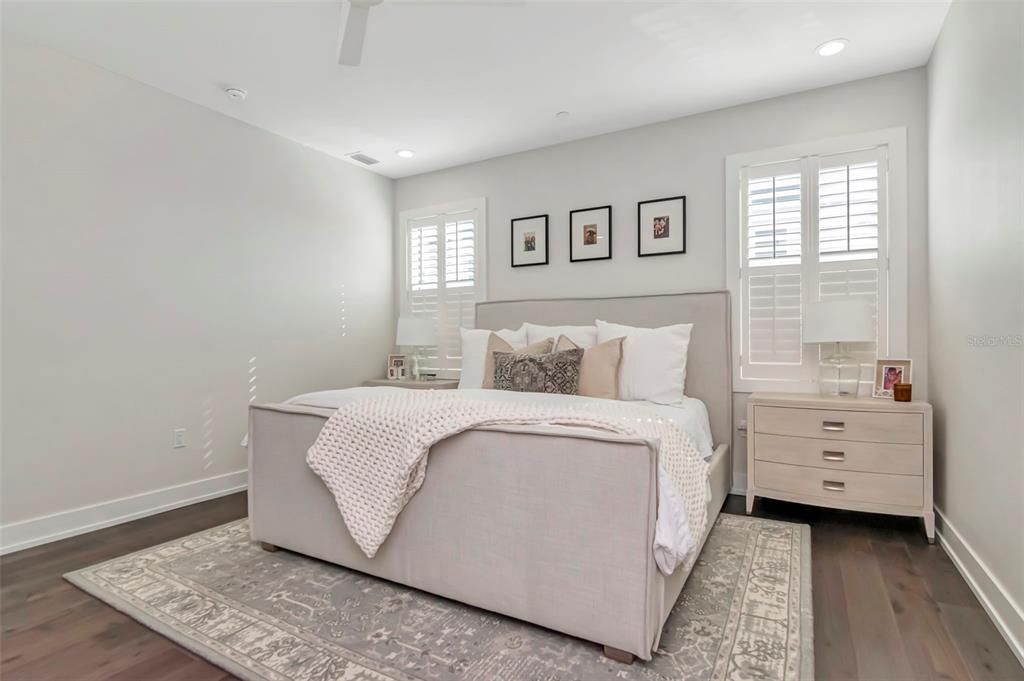 For Rent: $7,000 (3 beds, 3 baths, 2700 Square Feet)