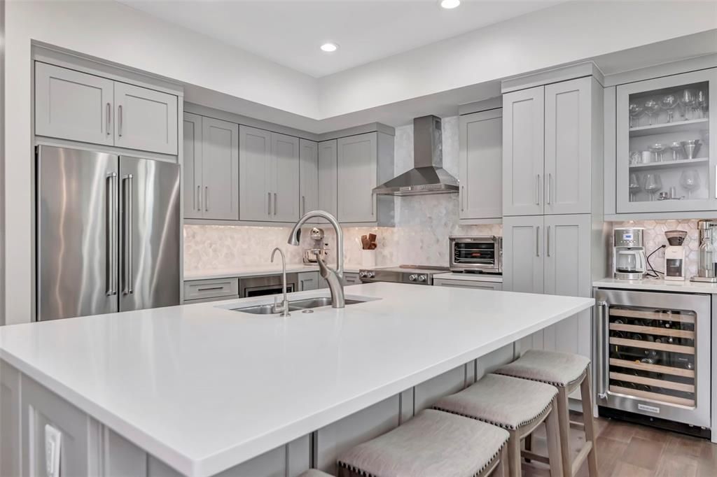 For Rent: $7,000 (3 beds, 3 baths, 2700 Square Feet)