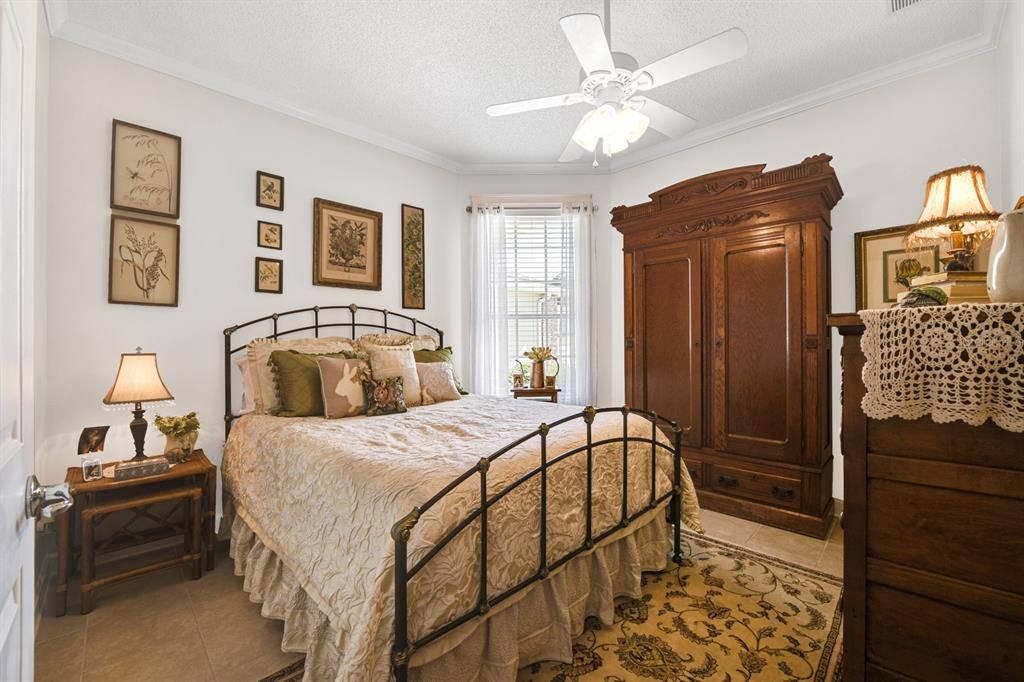 For Sale: $379,900 (2 beds, 2 baths, 1442 Square Feet)