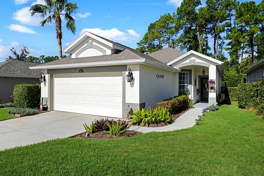 For Sale: $379,900 (2 beds, 2 baths, 1442 Square Feet)
