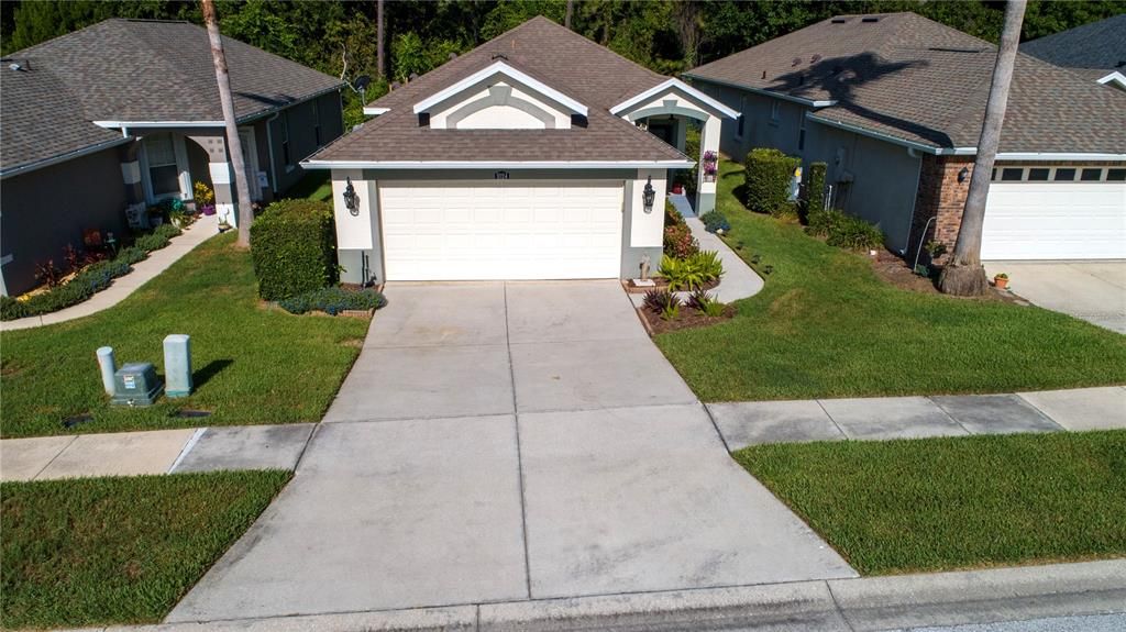 For Sale: $379,900 (2 beds, 2 baths, 1442 Square Feet)