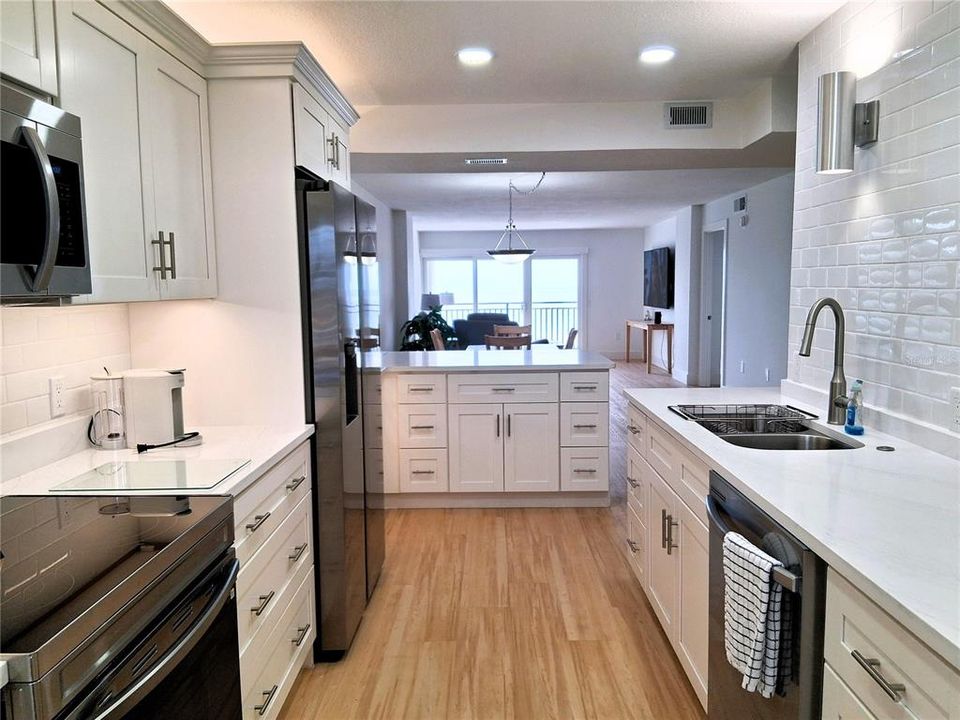 For Rent: $12,000 (2 beds, 2 baths, 1282 Square Feet)