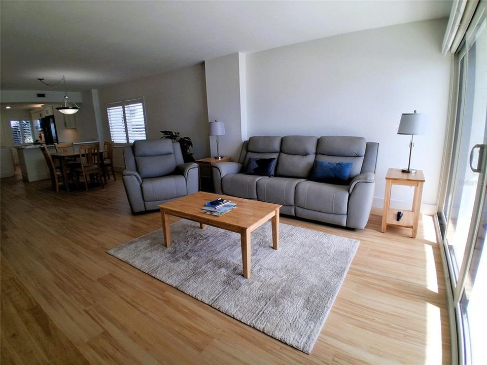 For Rent: $12,000 (2 beds, 2 baths, 1282 Square Feet)
