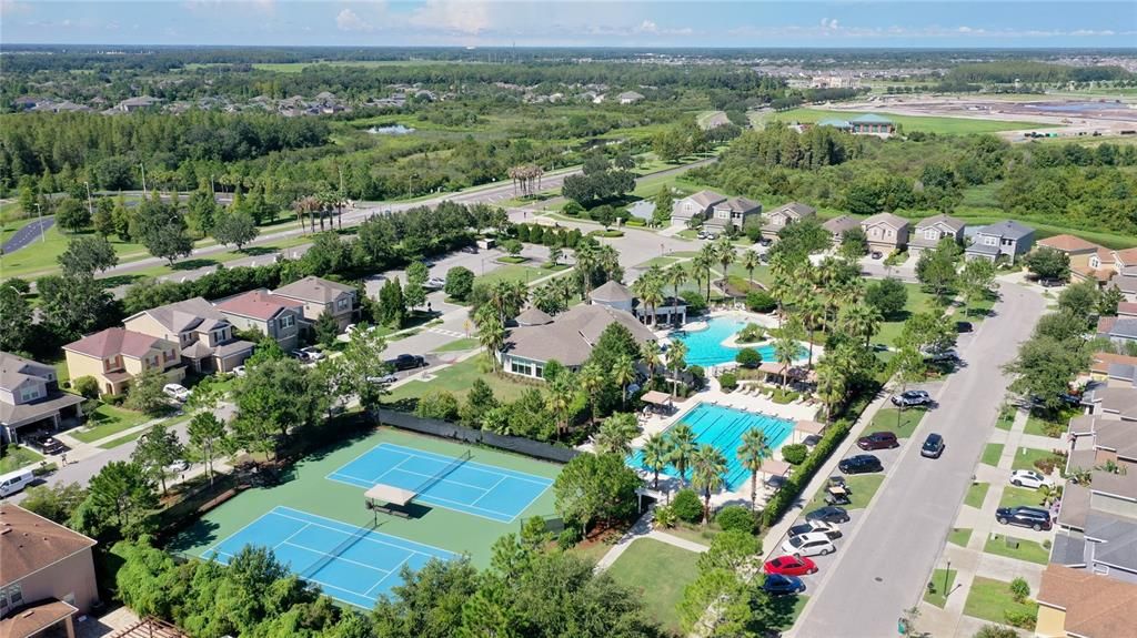 На продажу: $429,990 (4 спален, 2 ванн, 1616 Квадратных фут)