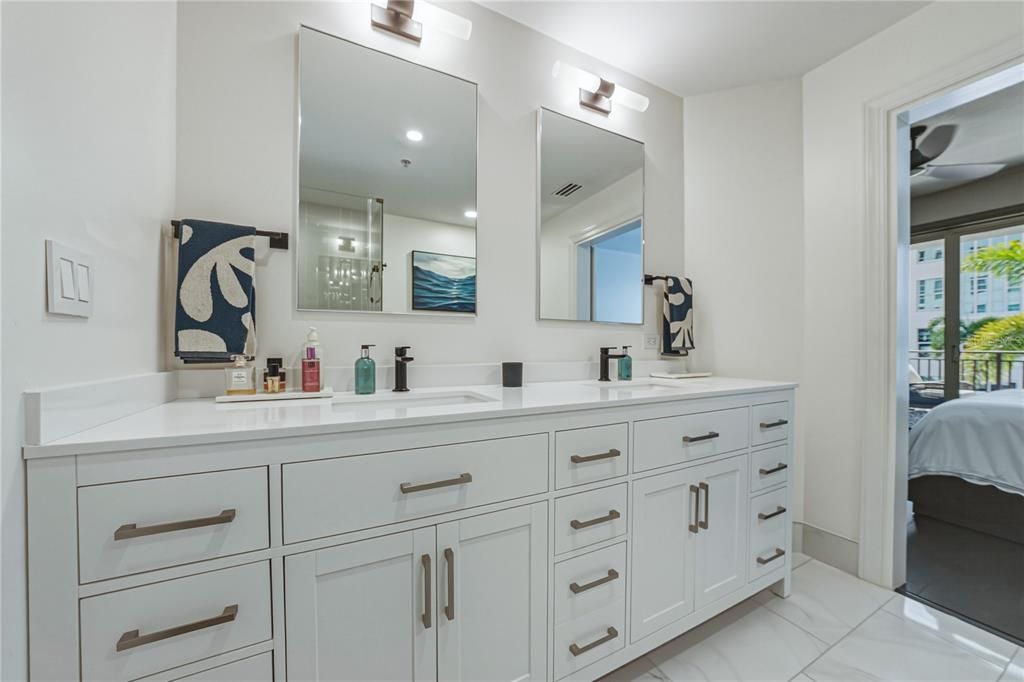 For Rent: $4,500 (2 beds, 2 baths, 1387 Square Feet)