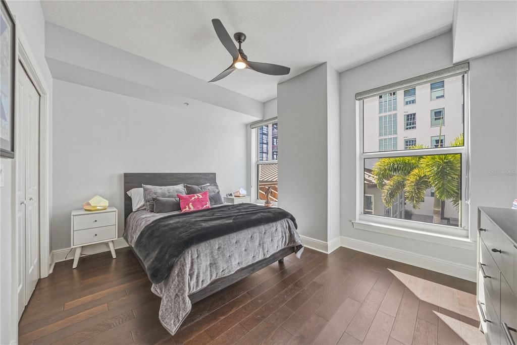 For Rent: $4,500 (2 beds, 2 baths, 1387 Square Feet)