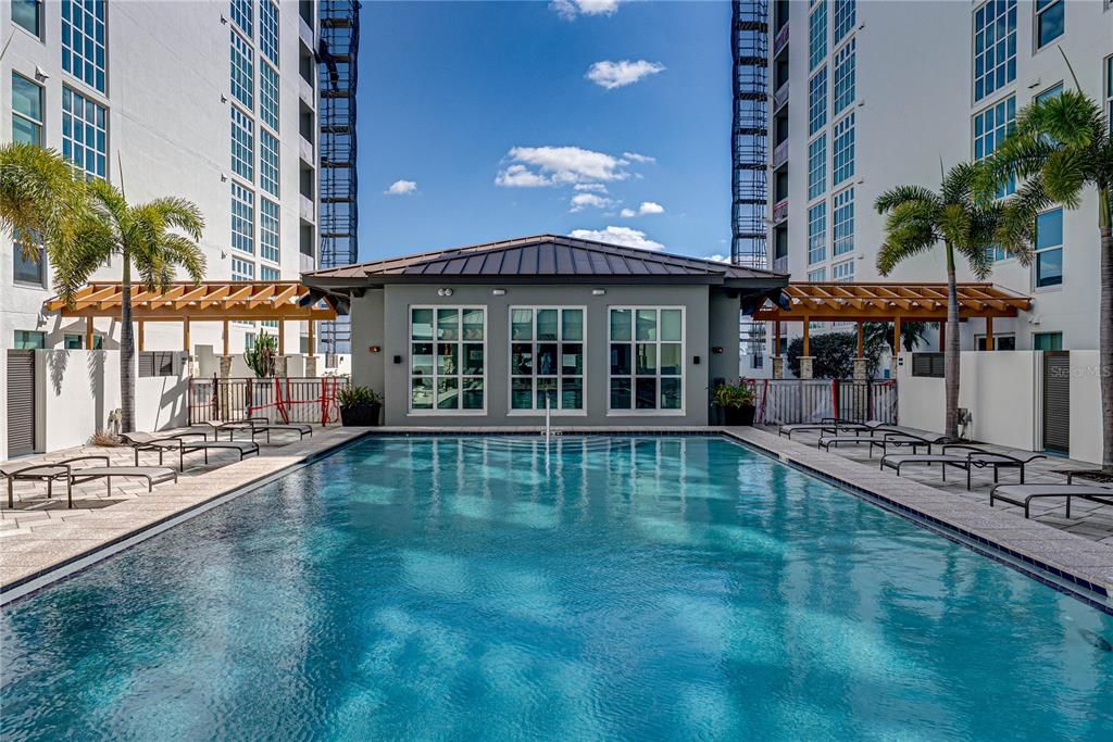 For Rent: $4,500 (2 beds, 2 baths, 1387 Square Feet)