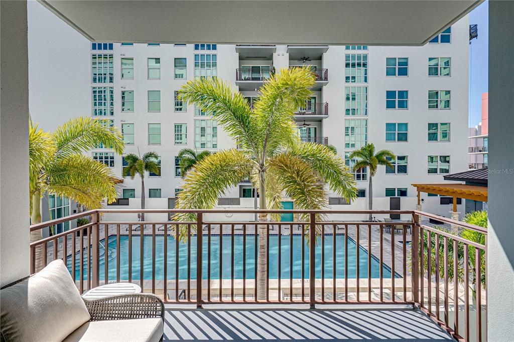 For Rent: $4,500 (2 beds, 2 baths, 1387 Square Feet)