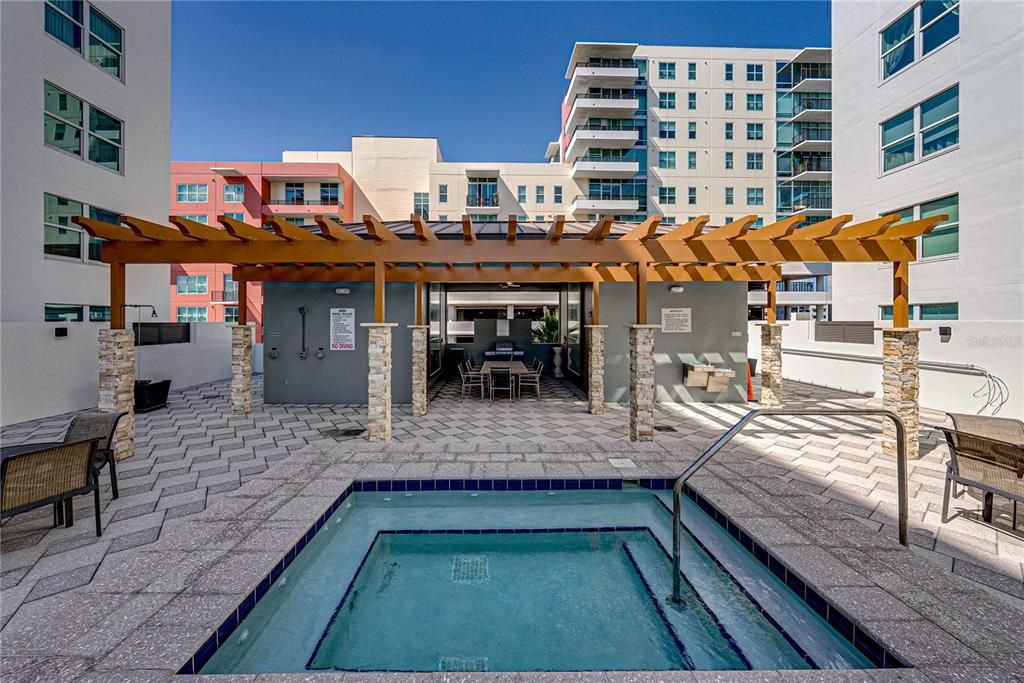For Rent: $4,500 (2 beds, 2 baths, 1387 Square Feet)
