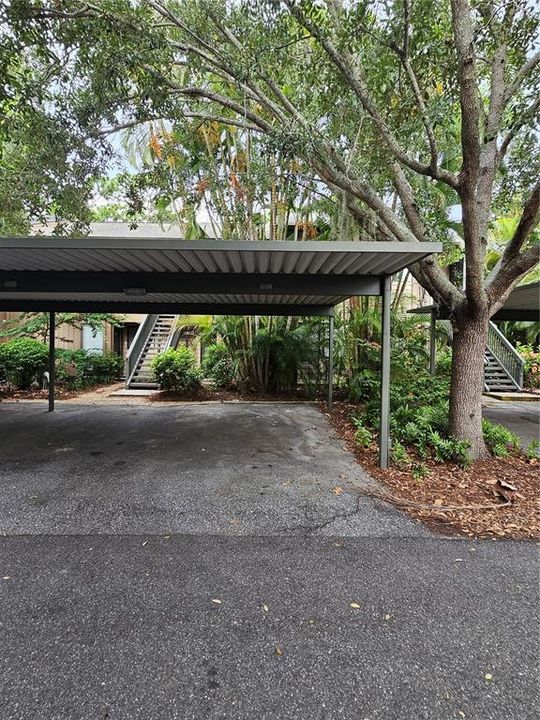 For Sale: $329,000 (2 beds, 2 baths, 1112 Square Feet)