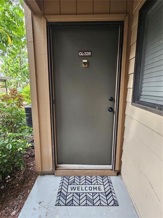 For Sale: $329,000 (2 beds, 2 baths, 1112 Square Feet)