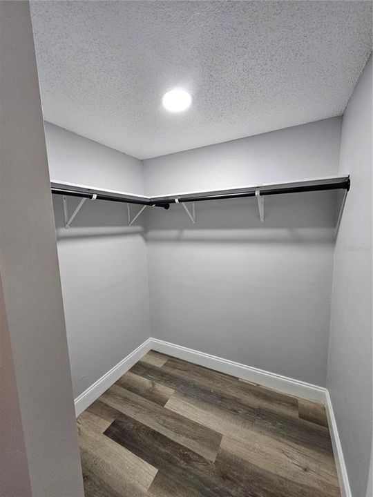 For Sale: $329,000 (2 beds, 2 baths, 1112 Square Feet)