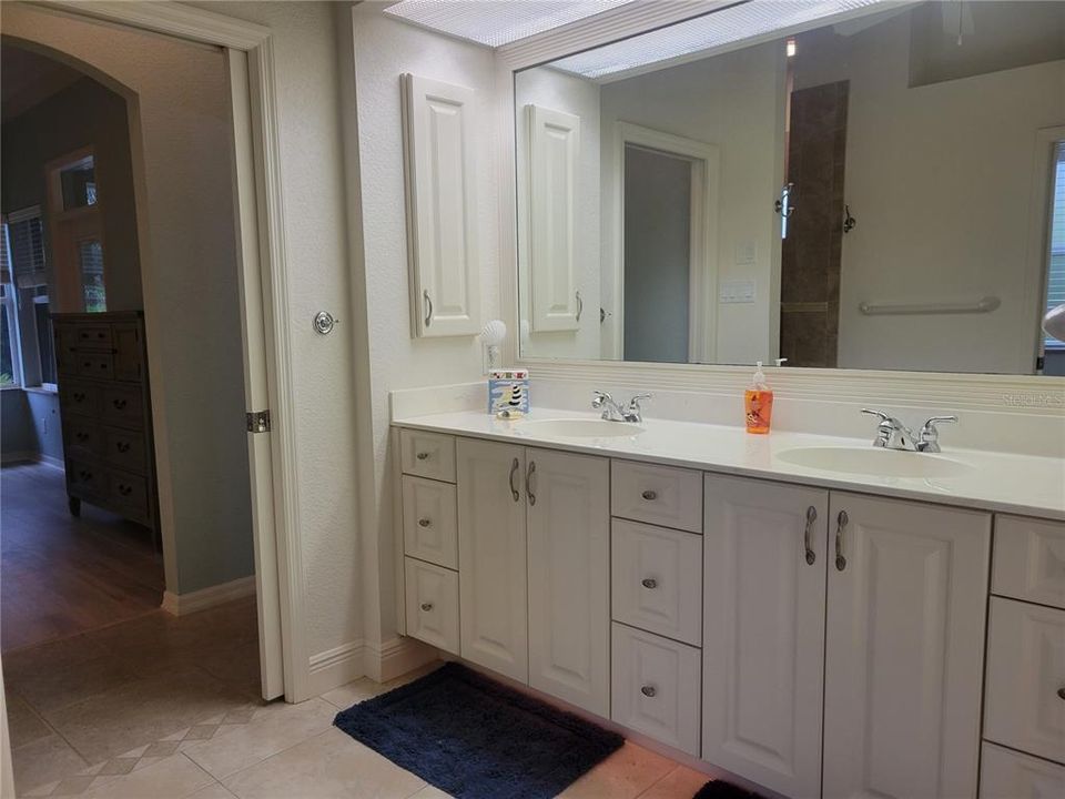En Venta: $399,000 (3 camas, 2 baños, 1846 Pies cuadrados)
