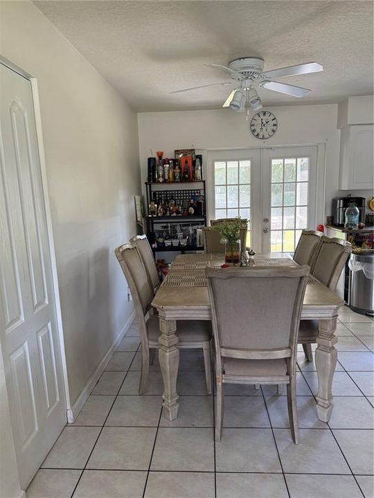 For Sale: $340,000 (4 beds, 2 baths, 1390 Square Feet)