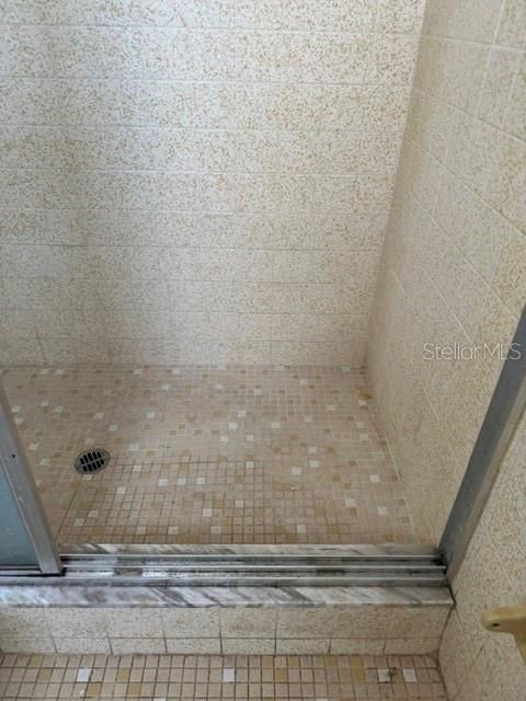Под контрактом: $185,000 (2 спален, 2 ванн, 1400 Квадратных фут)