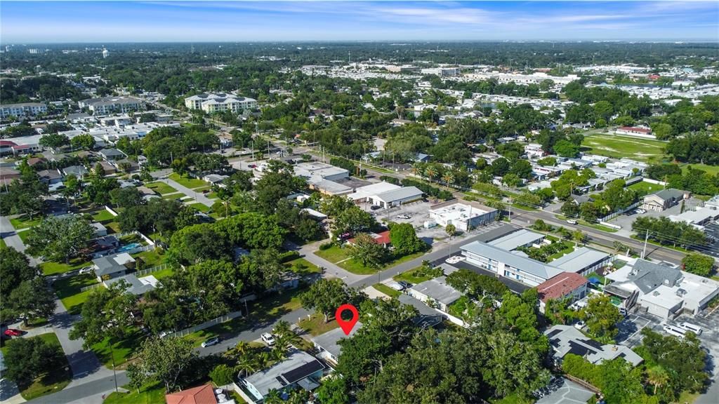 For Rent: $1,950 (2 beds, 1 baths, 825 Square Feet)