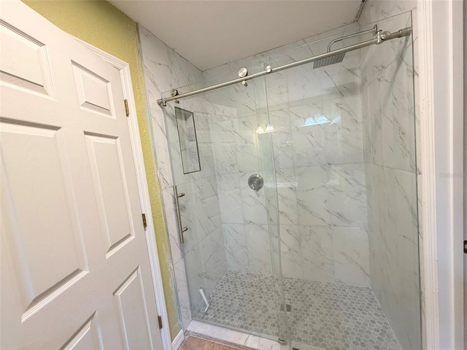 В аренду: $2,300 (4 спален, 2 ванн, 1498 Квадратных фут)