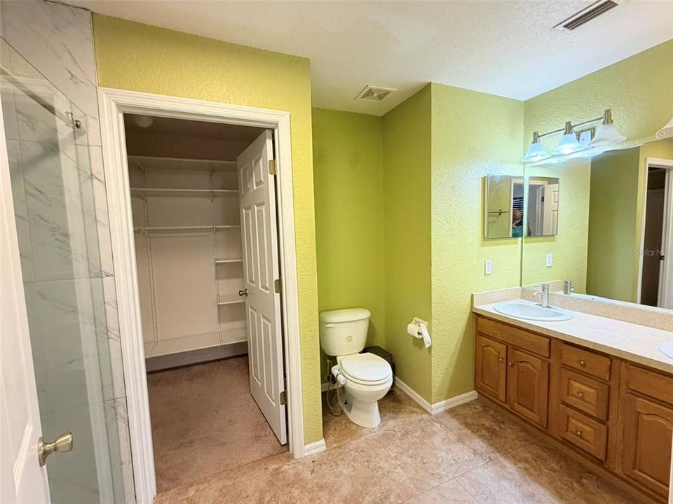 В аренду: $2,300 (4 спален, 2 ванн, 1498 Квадратных фут)