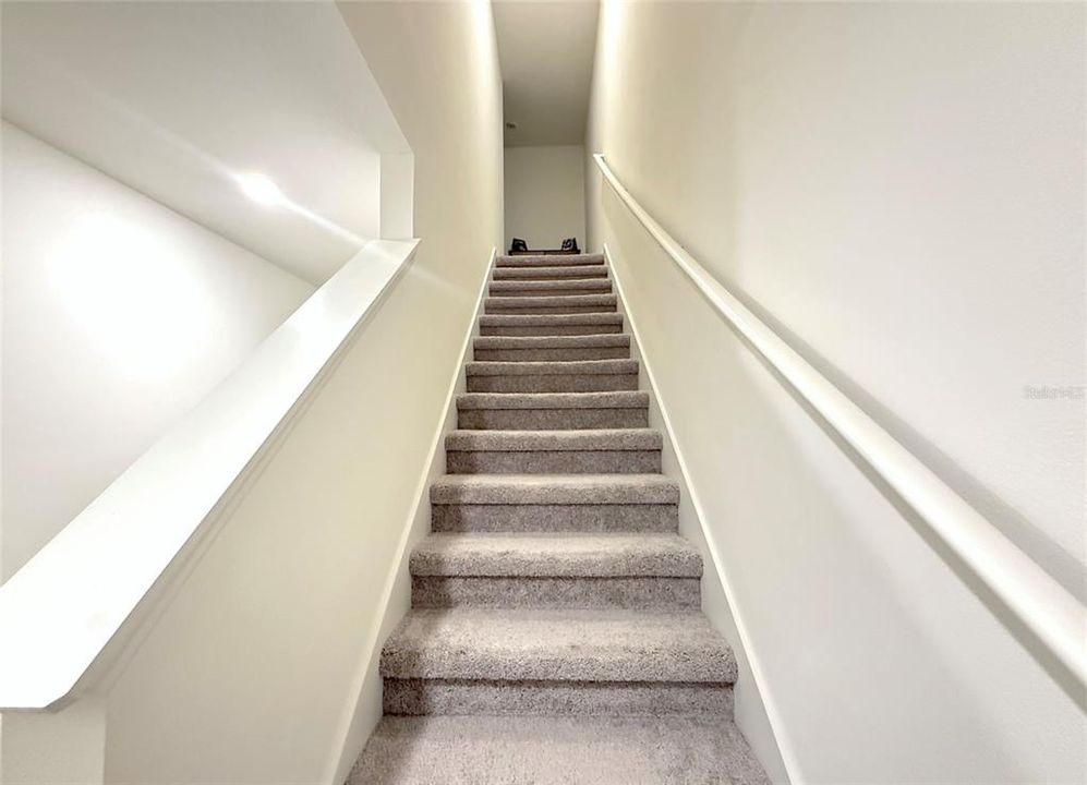 For Rent: $2,300 (4 beds, 2 baths, 1981 Square Feet)