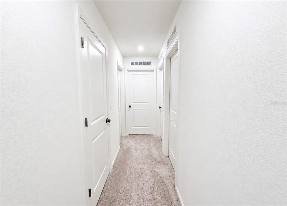 For Rent: $2,300 (4 beds, 2 baths, 1981 Square Feet)